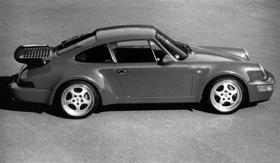  Porsche 911 Turbo 3.6 Coupe 1992 года  (UK) (фото 2 из 40)